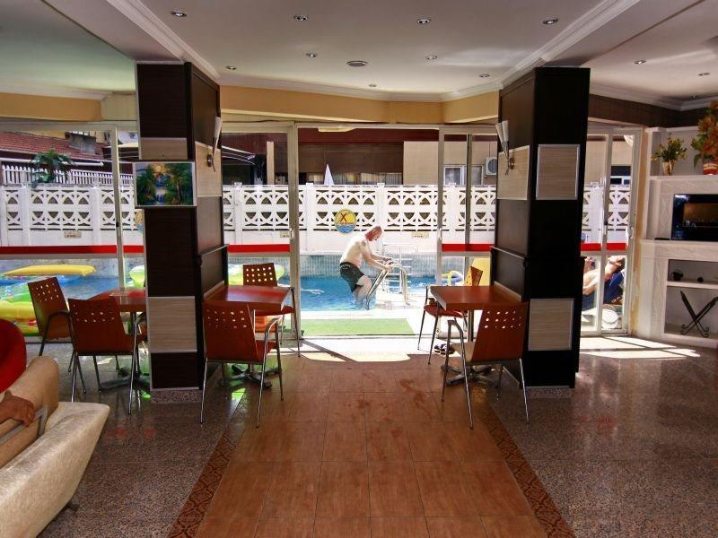 克丽奥佩脱拉代韦利酒店 阿拉尼亚 外观 照片
